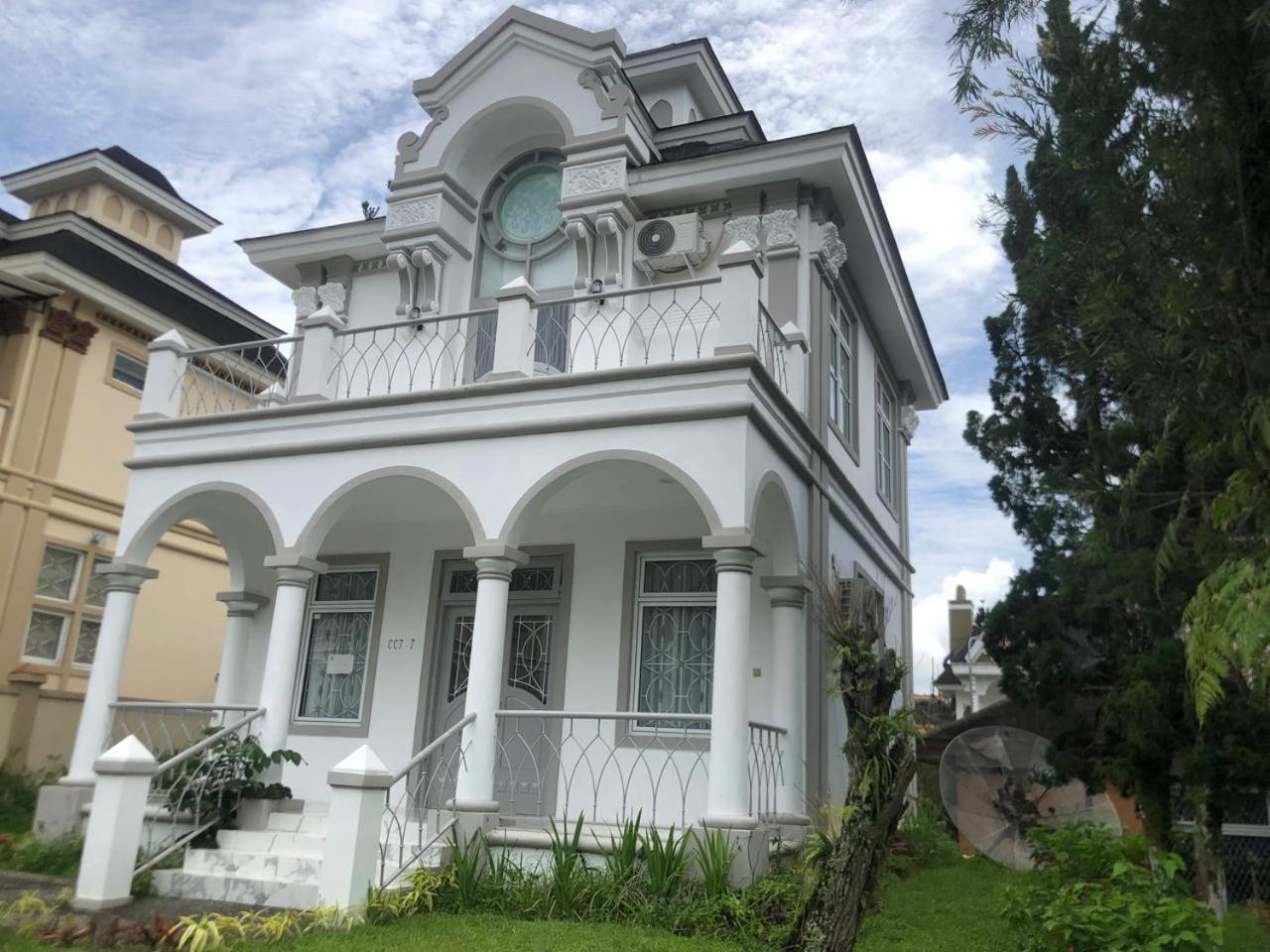 Eton Asia Villas-Kota Bunga Puncak Zewnętrze zdjęcie