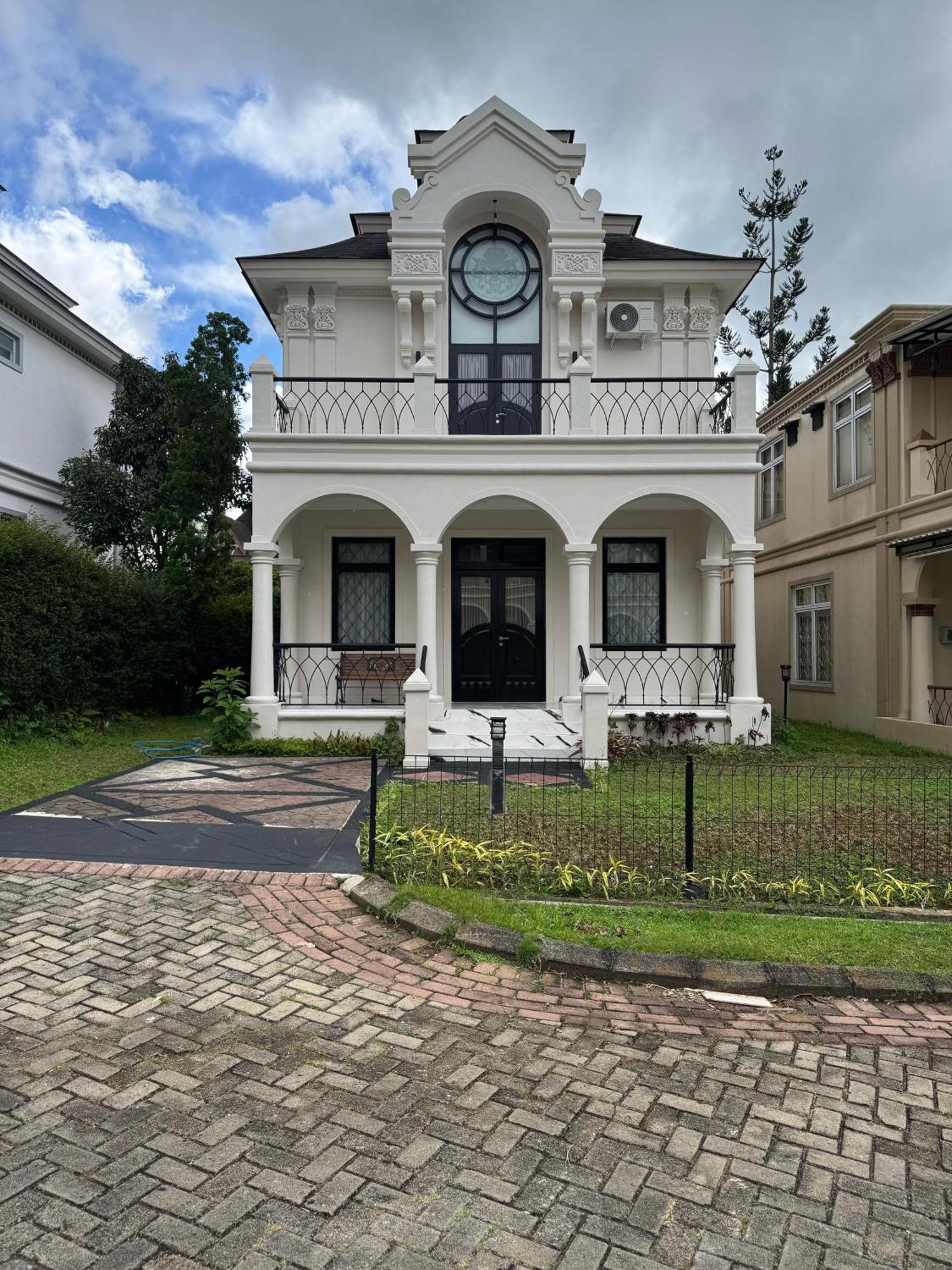 Eton Asia Villas-Kota Bunga Puncak Zewnętrze zdjęcie